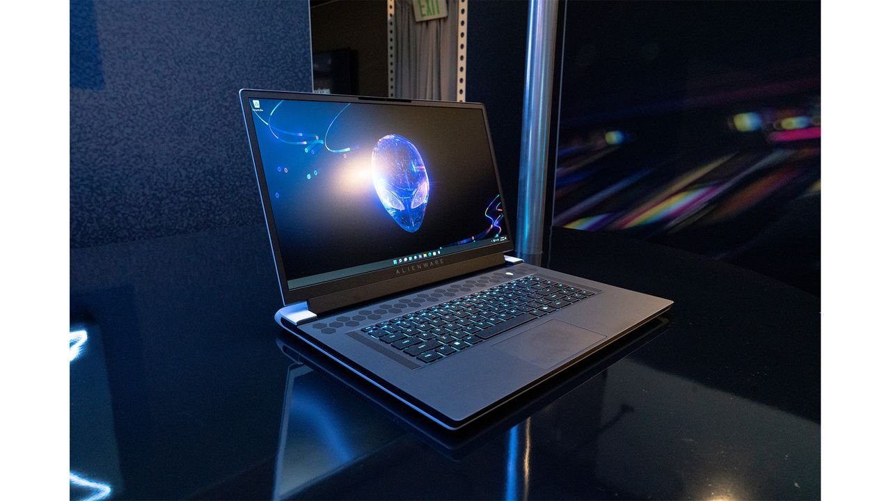 Exploring the Alienware 17 R5 Gaming Laptop